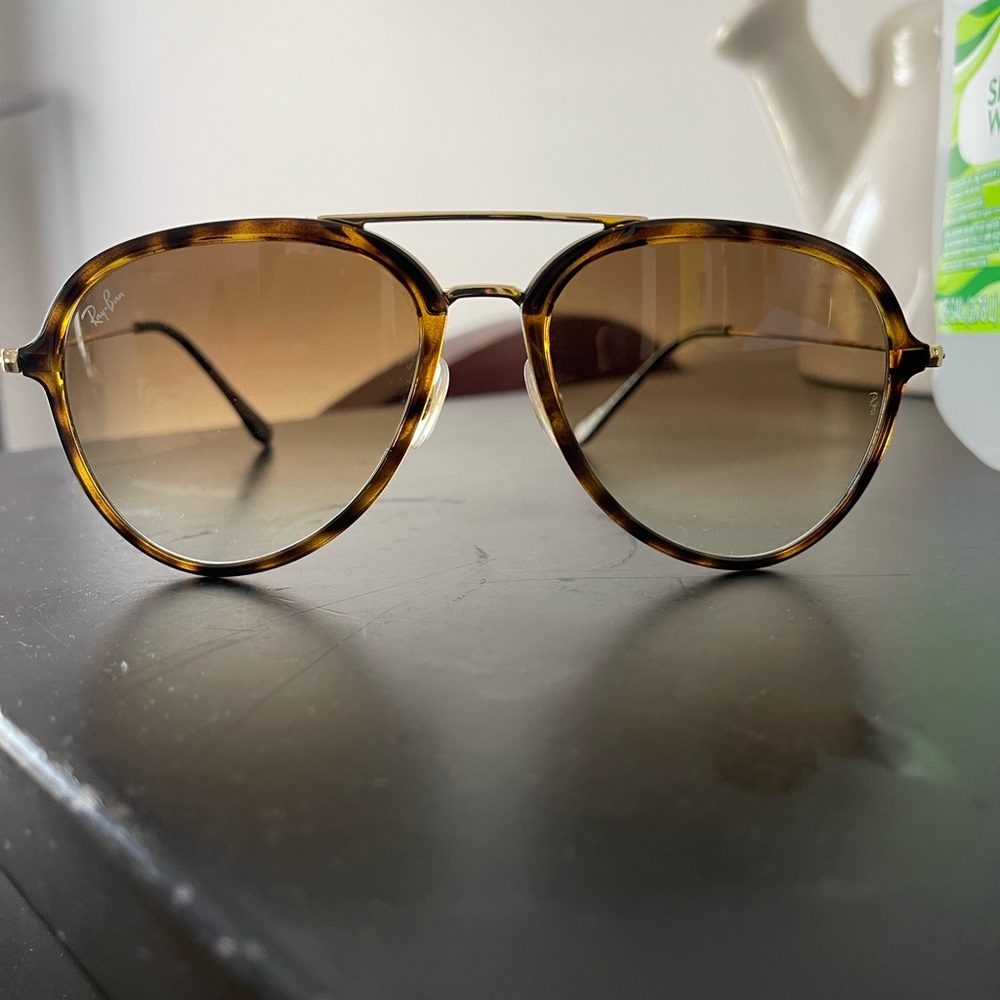Ray Ban aviators